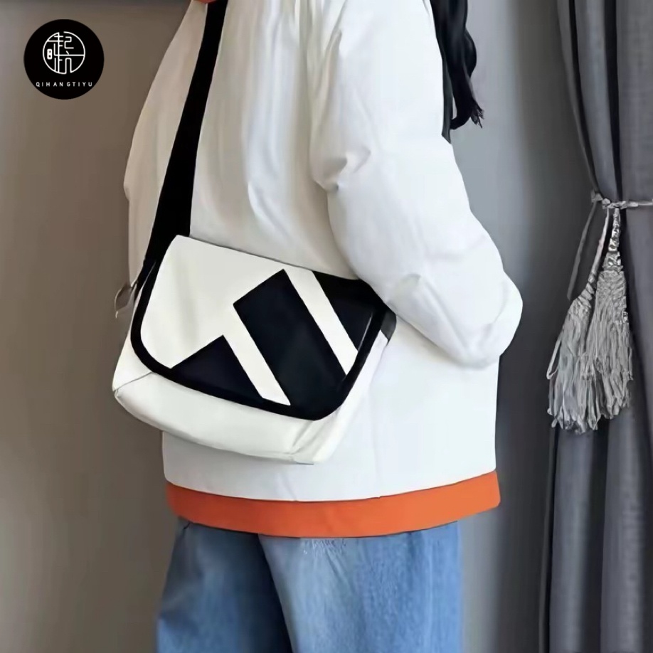 Adidas 男女情侣款纯色Logo徽标印花魔术贴开合斜挎单肩包JP0419