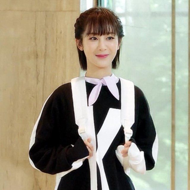 限10000张券亲爱的热爱的kk队服黑白字母杨紫童年同款卫衣情侣卫衣秋冬款宽松