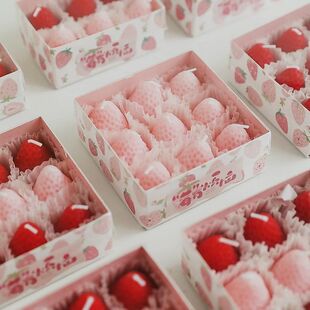 4/6/9PCS Strawberry Shaped Scented Candles Gift Box Handmade