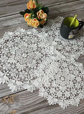 White Round Embroidery Christmas Table Cloth Coffee Coasters