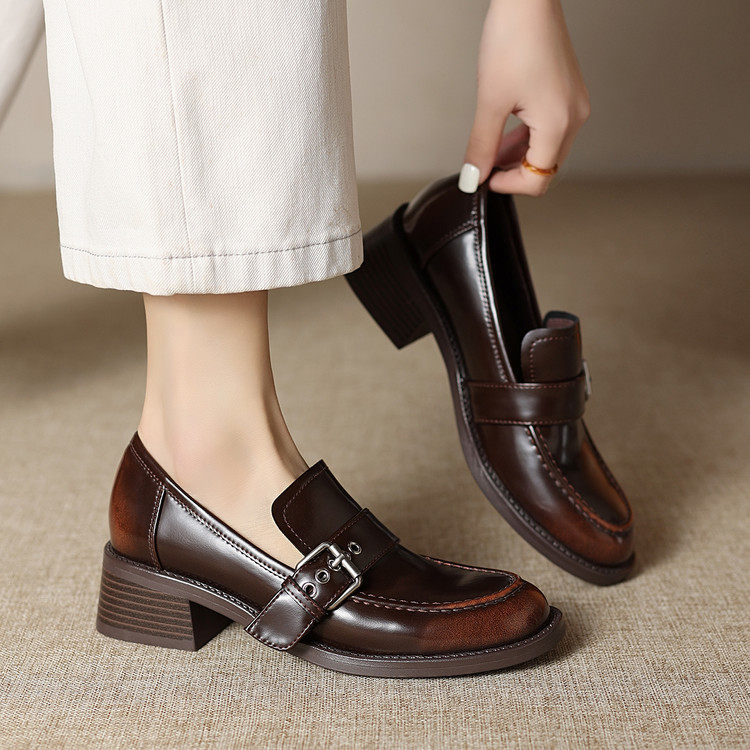 圆头粗跟橡胶胶粘工艺头层猪皮深口单鞋,女鞋,深口单鞋,淘宝优惠券,粉丝福利购,淘宝优惠卷