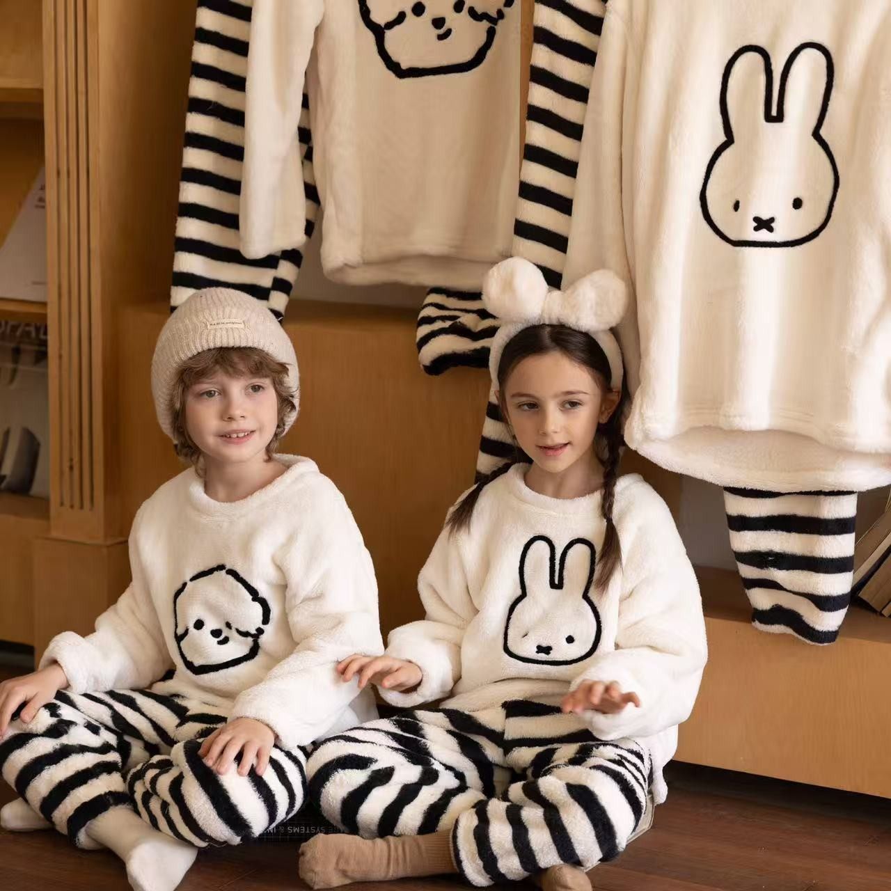 【栗子专属】亲子装 | 超软毛茸茸卡通睡衣25478,童装/婴儿装/亲子装,家居服套装,淘宝优惠券,粉丝福利购,淘宝优惠卷