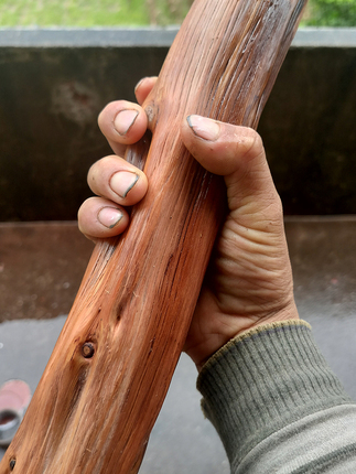 Iron-Clad Wooden Tai Chi Stick, 0kg Pieces, for Xingyi Qianquan Fitness, to Strengthen Muscles and Bones, Qinxing Qianjin Stick, Ultra-Hard, Heavy, Short, and Thick Stick