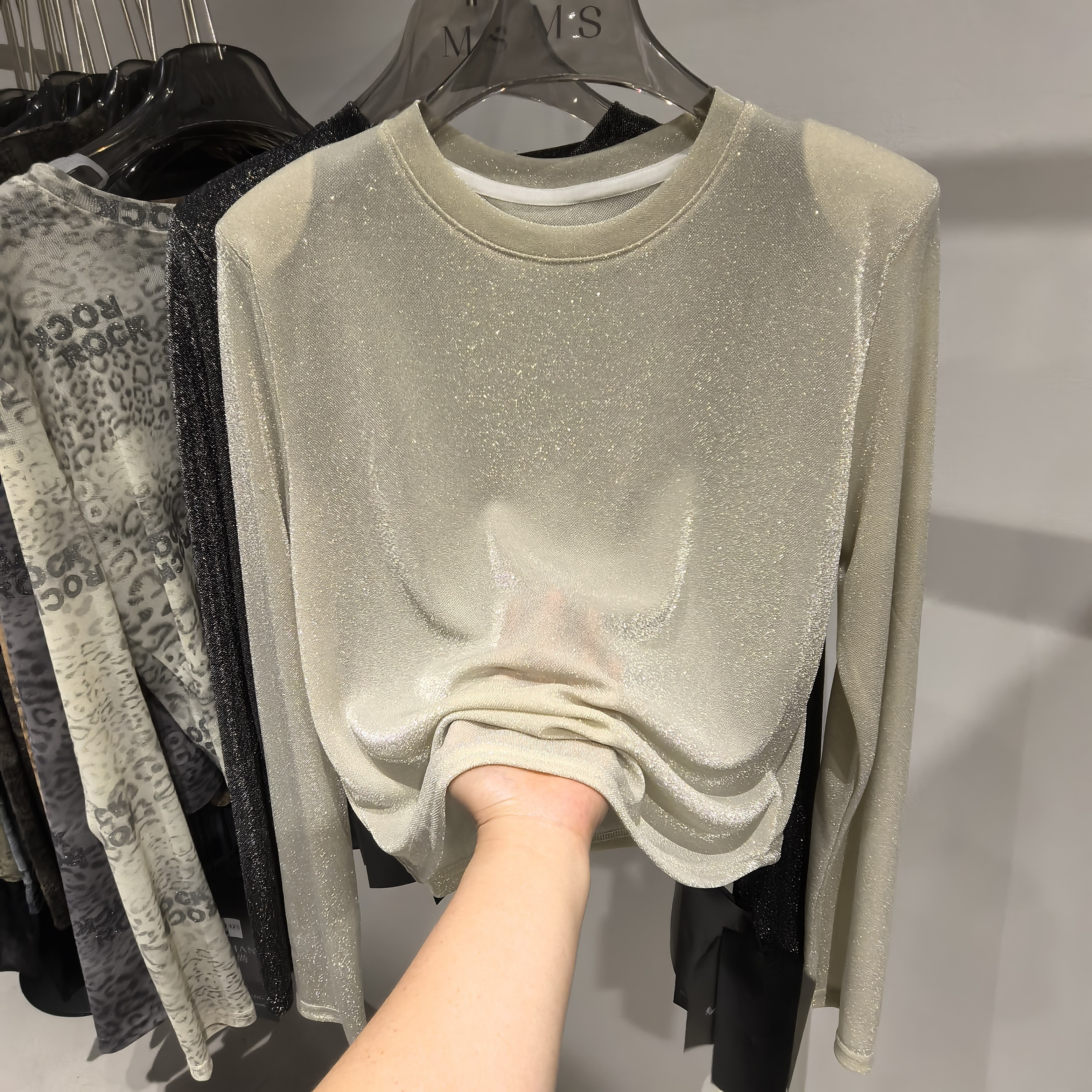 高级感圆领亮片网纱长袖T恤女修身显瘦垫肩百搭打底衫洋气上衣