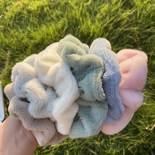 秋冬新款毛绒发圈大肠圈