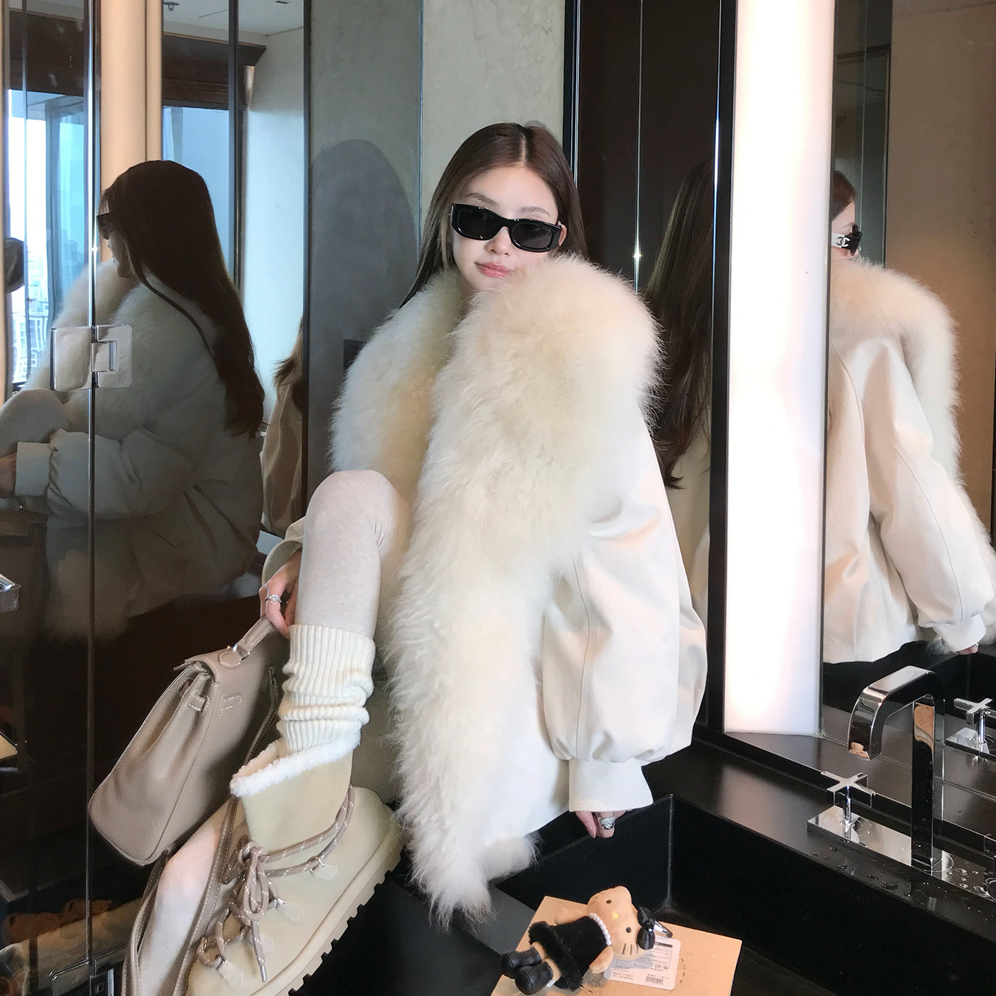 秋小姐山羊绒领鹅绒派克羽绒服女