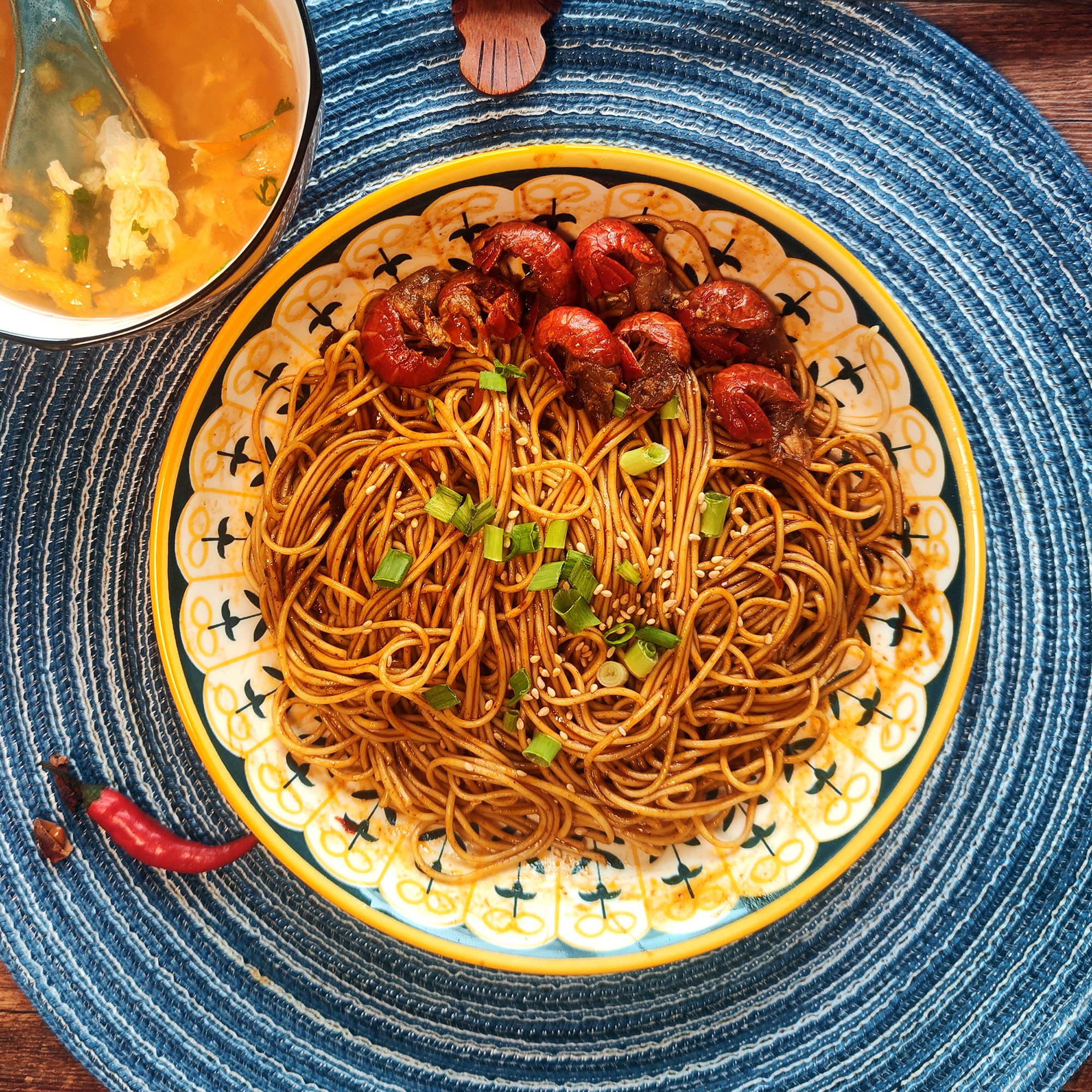 麻辣小龙虾风味拌面干拌面酱料包袋装方便速食