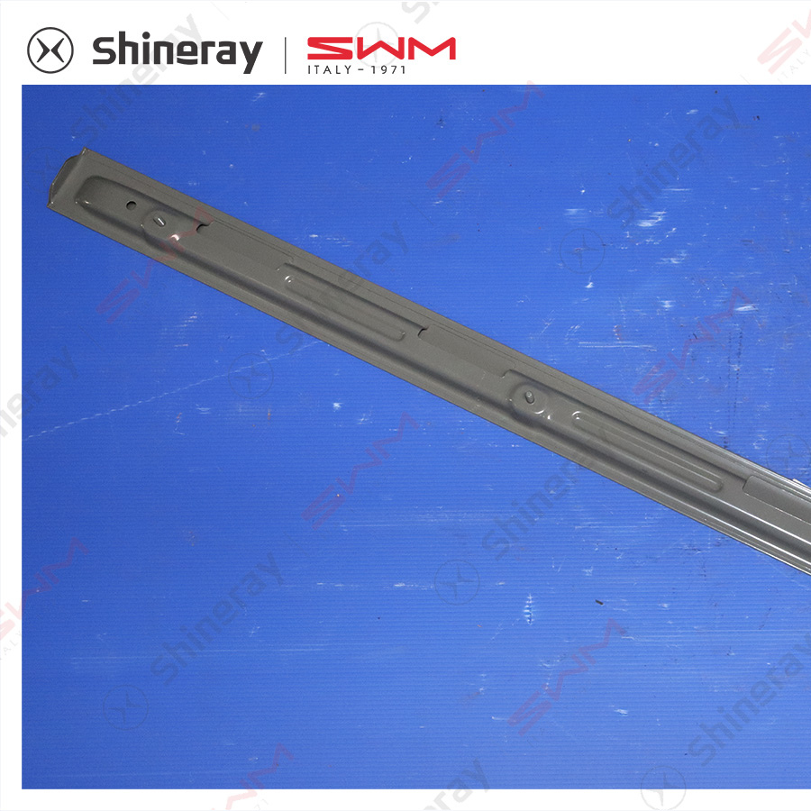 华晨金杯X30L新海狮SRM鑫源金海狮侧围滑道盖板侧围装饰盖板总成