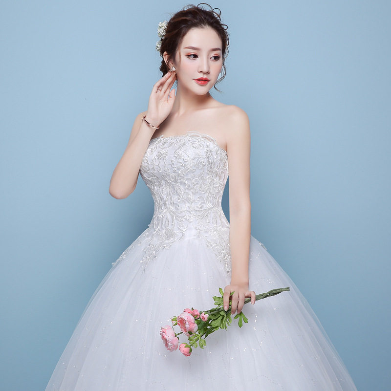 主轻婚纱礼服2026新款新娘结婚出门纱抹胸梦幻简约韩式婚纱小个子图片