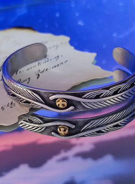 飞鹰羽毛钛钢手镯开口配饰