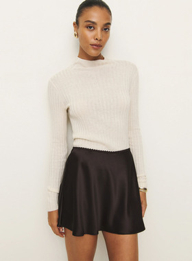 法式小众黑色端面醋酸斜裁半身裙子女高腰显瘦A字短裙高级感伞裙