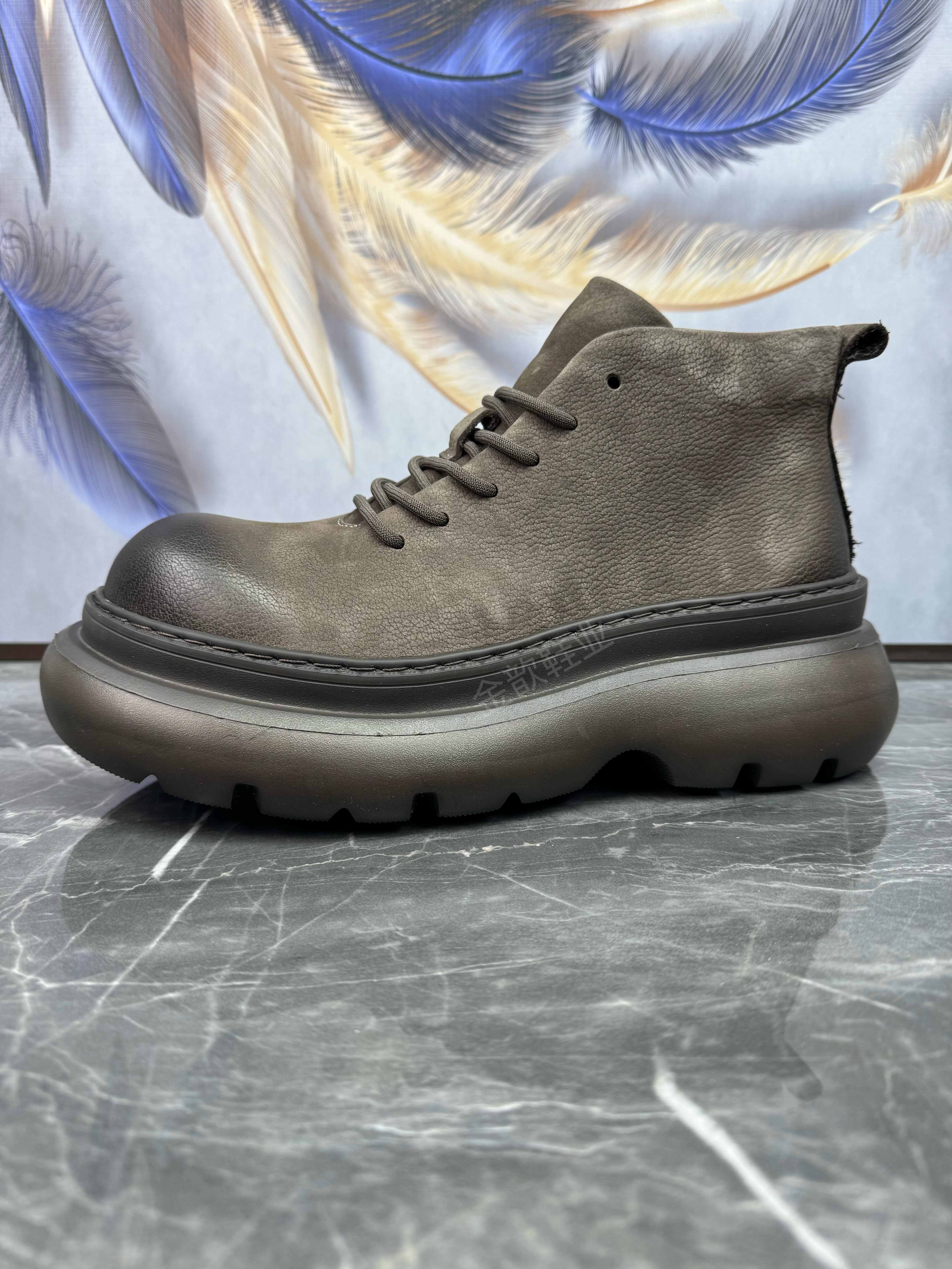 男鞋2025冬季新款头层牛皮轻便软底厚底增高百搭高帮休闲鞋短靴潮,流行男鞋,高帮鞋,淘宝优惠券,粉丝福利购,淘宝优惠卷