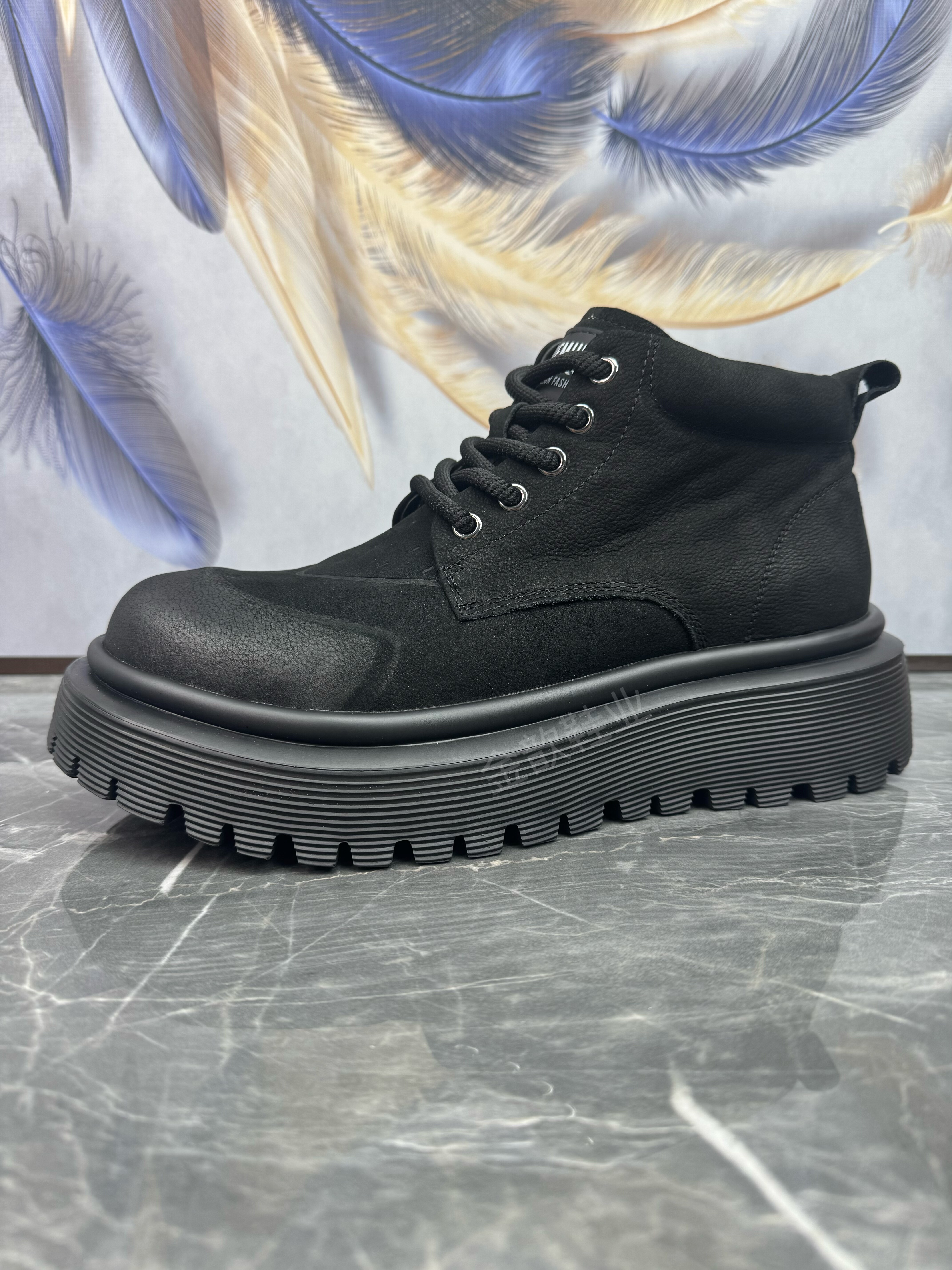 轻便软厚底英伦风短靴工装马丁靴