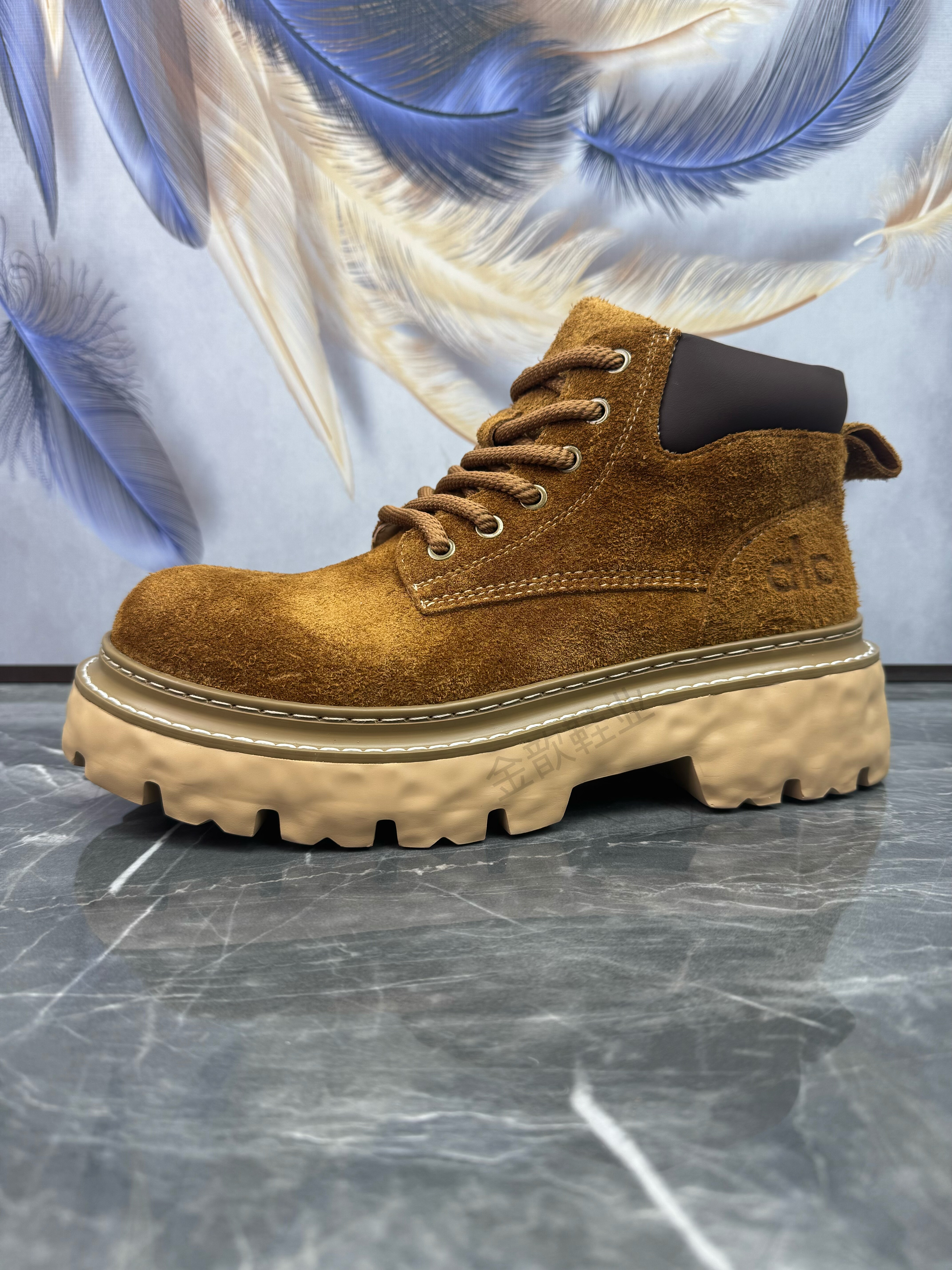 头层牛皮软底英伦复古工装马丁靴