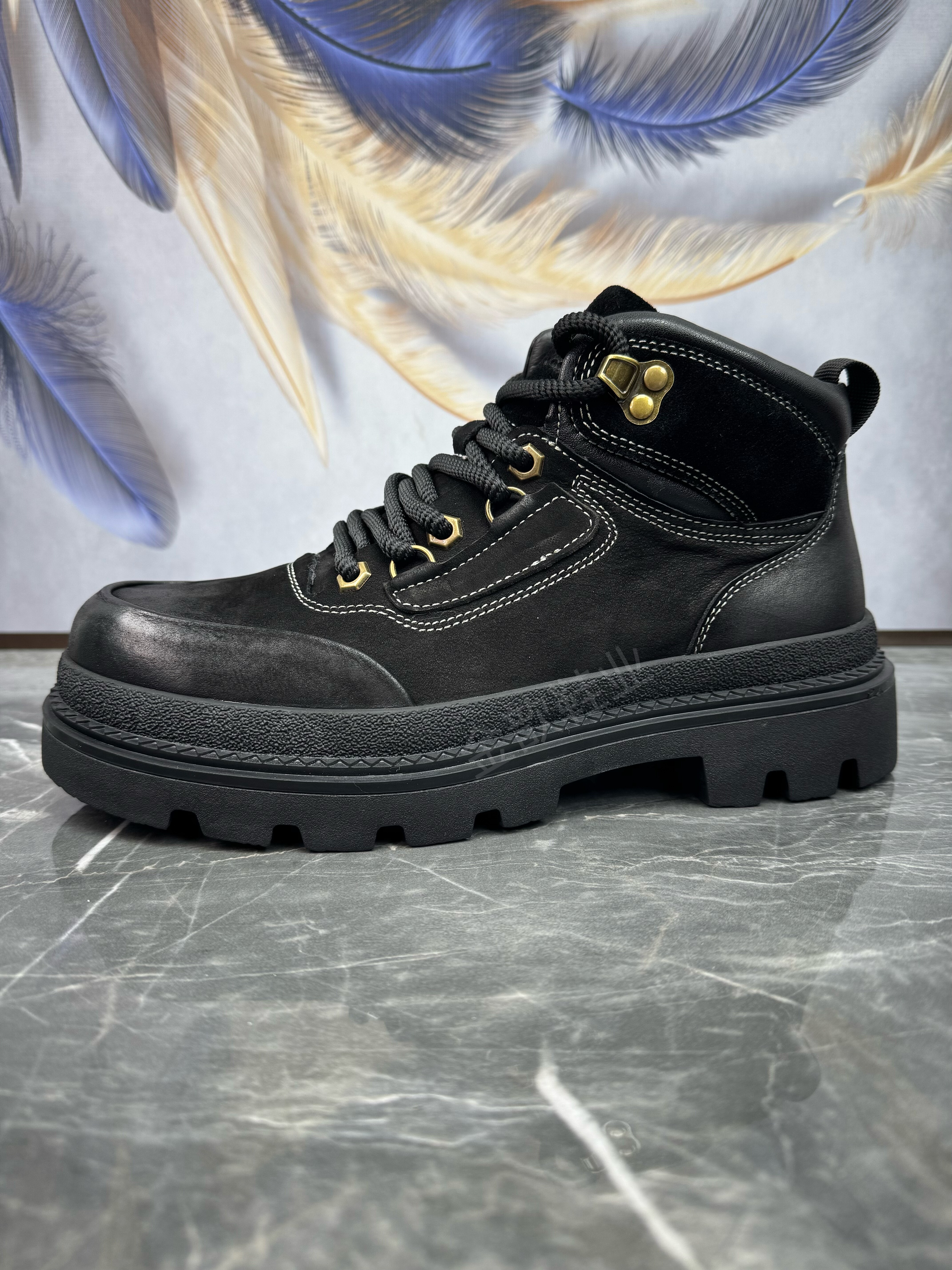 男鞋2025秋冬新款头层牛皮软底英伦真皮高帮户外休闲短靴马丁靴潮