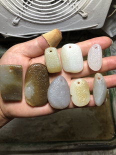 新疆和田玉籽料且末料 糖白料烟紫白玉随型 橘皮纹锤纹吊坠挂件