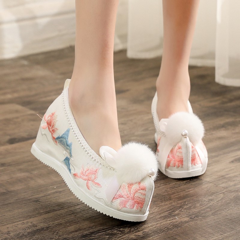 古装淡雅风高跟明制汉服鞋