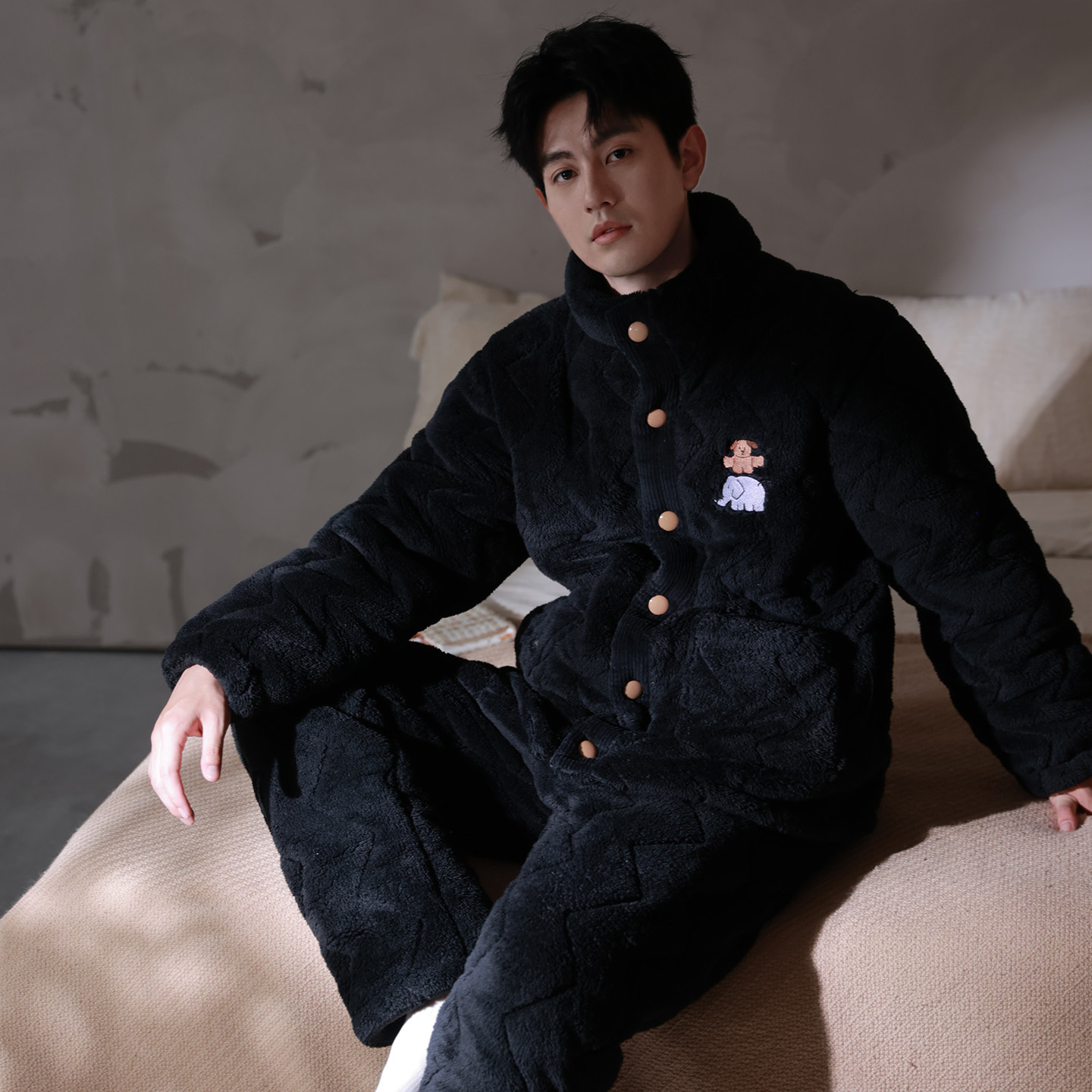 马克公主特厚夹棉男生冬季睡衣男款可爱卡通黑色加厚高领棉袄省服