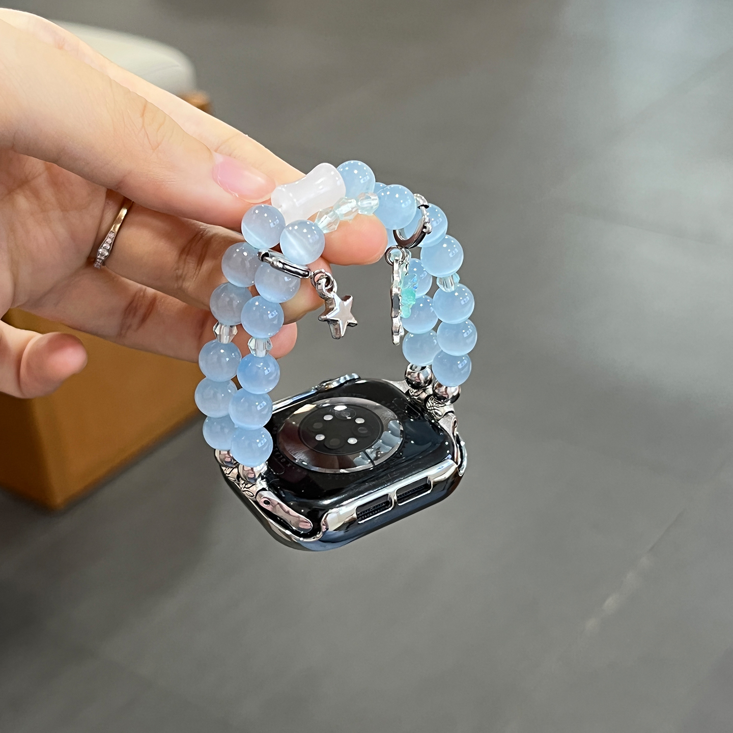 适用小米手环9Pro表带新品猫眼石挂件手表8Pro/7Pro串珠女生腕带链智能手环红米watch5/4女款夏天JY高级感
