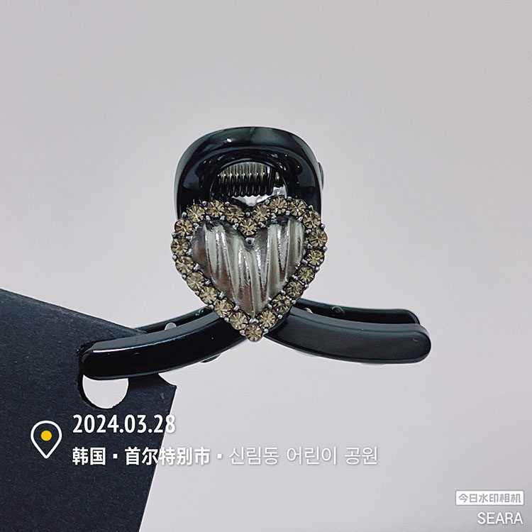 4cm】正宗韩国产抓夹流行黑色亚克力小发抓精致爱心桃心水钻发夹