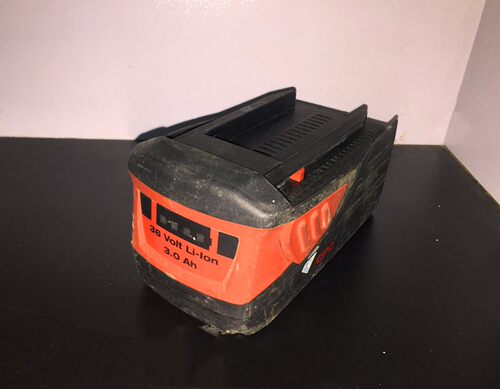 原装喜利得36v3.0ah锂电池