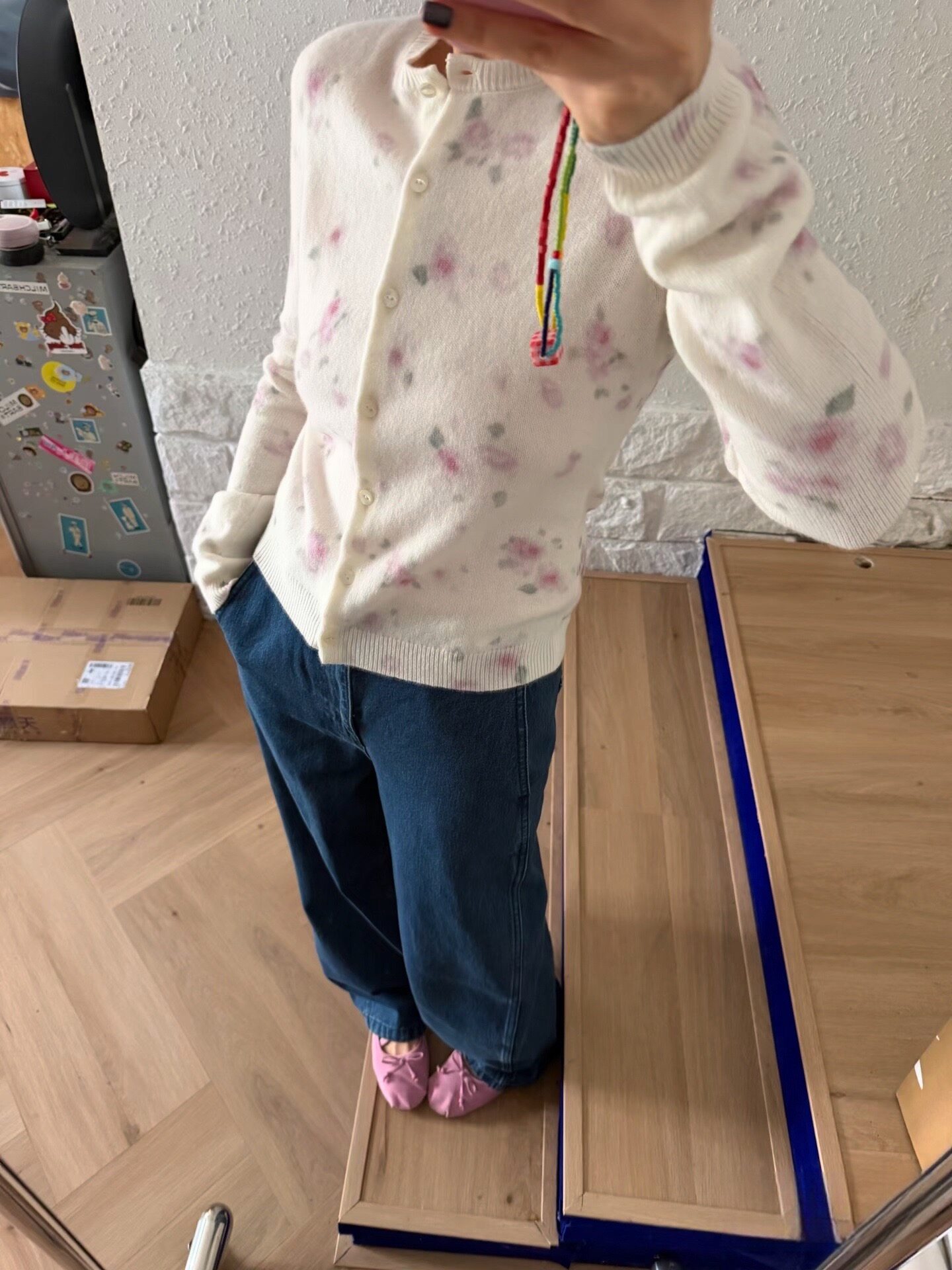 QUEENIE2026早春新款 百搭晕染感花卉印花绵羊毛短款修身针织开衫