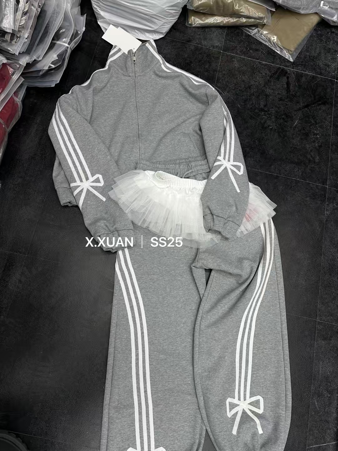 2025春季清仓出不退不换新款立体蝴蝶结立领卫衣休闲裤运动套装女