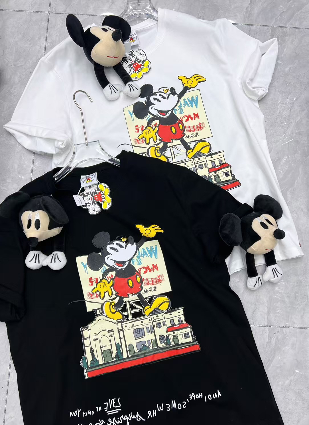 新款简约洋气字母宽松短袖中长款休闲舒适卡通米奇