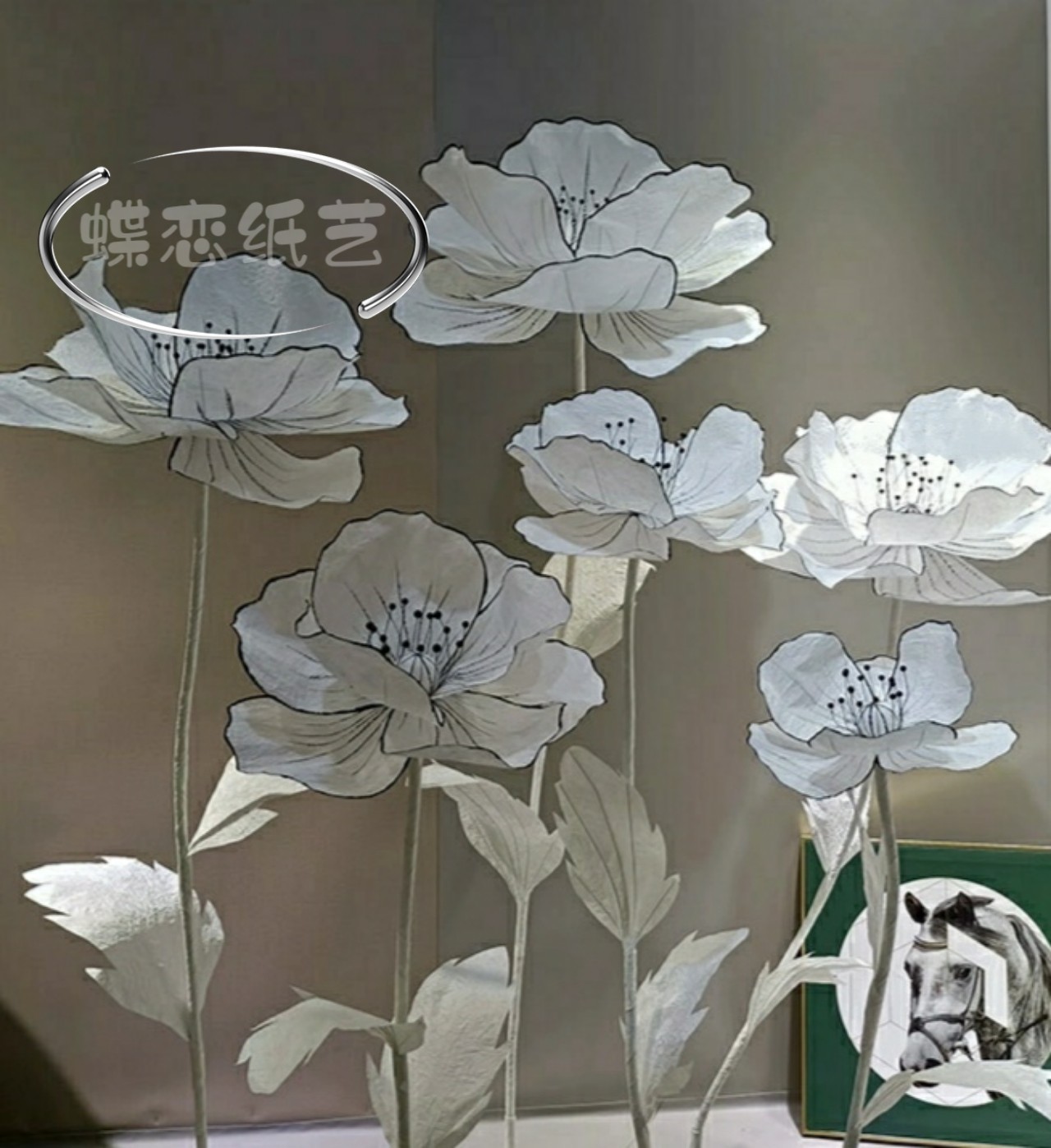 婚庆活动现场布置商场美陈摄影道具橱窗摆件立体路引虔美人描边花
