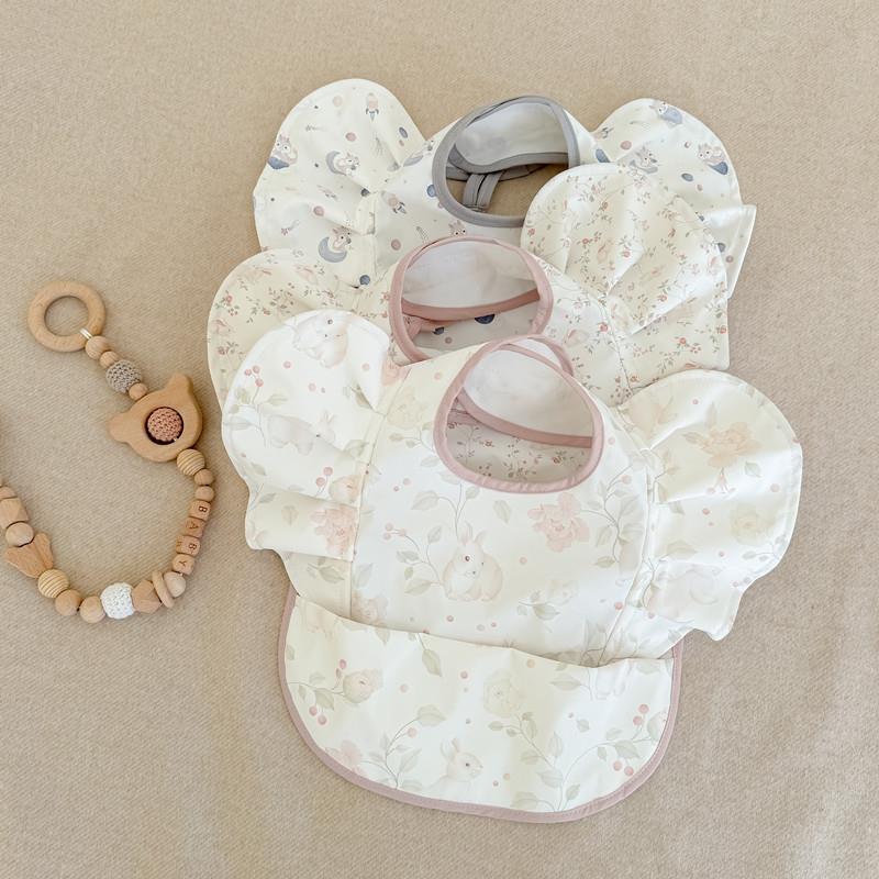 ins韩版婴儿吃饭兜天使翅膀立体花边围嘴宝宝防脏口水巾防水围兜