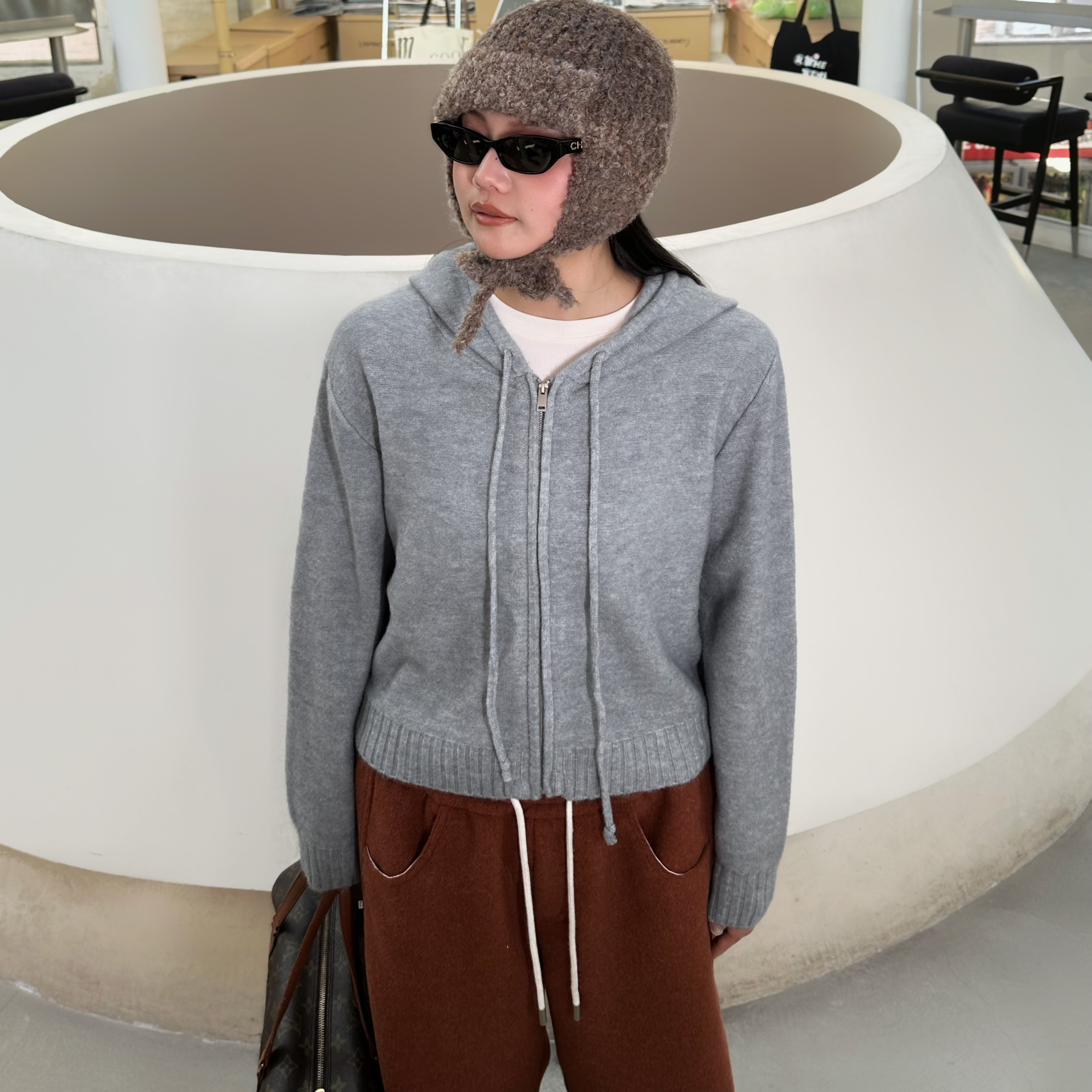 zopiclone多巴胺毛衣！单穿混搭都是点睛之笔的彩色连帽拉链毛衣