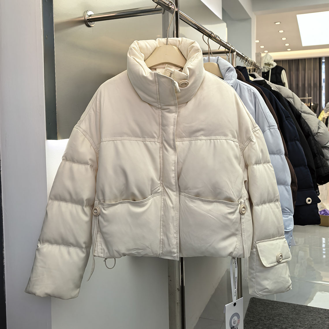超好看洋气时尚小众90白鸭绒短款羽绒服女2025年冬季新款加厚外套
