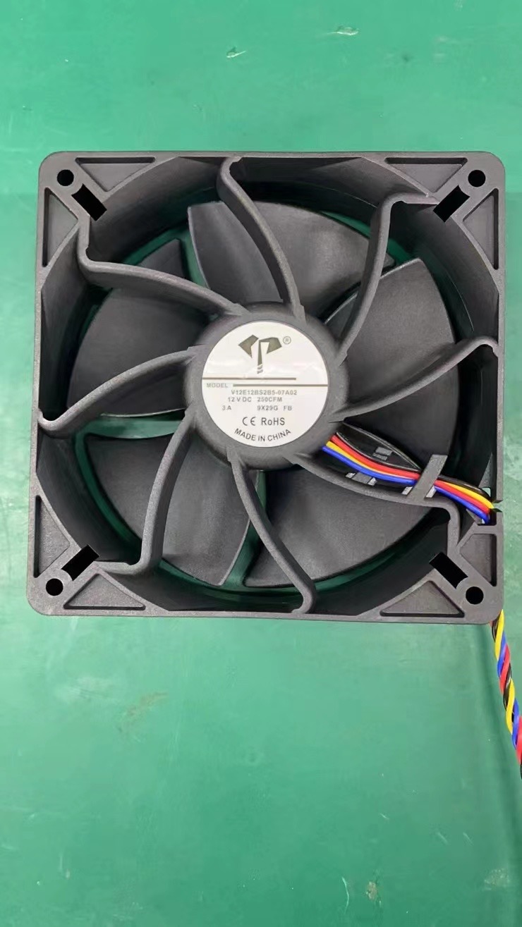 V12E12BS2B5-07 12038散热风扇12V  3A 4线暴力蚂蚁s7s9
