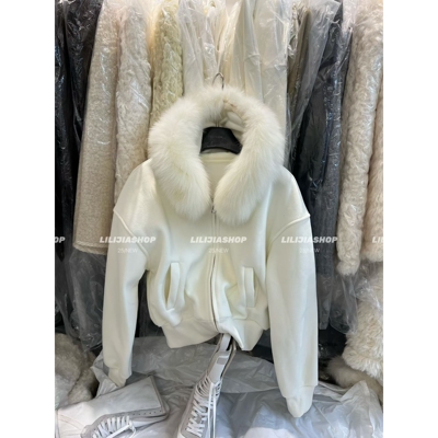 白色带帽韩式翻领常规加绒拉链