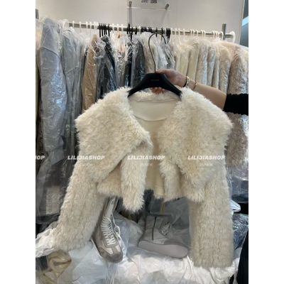 韩版宽松显瘦大翻领皮毛一体外套