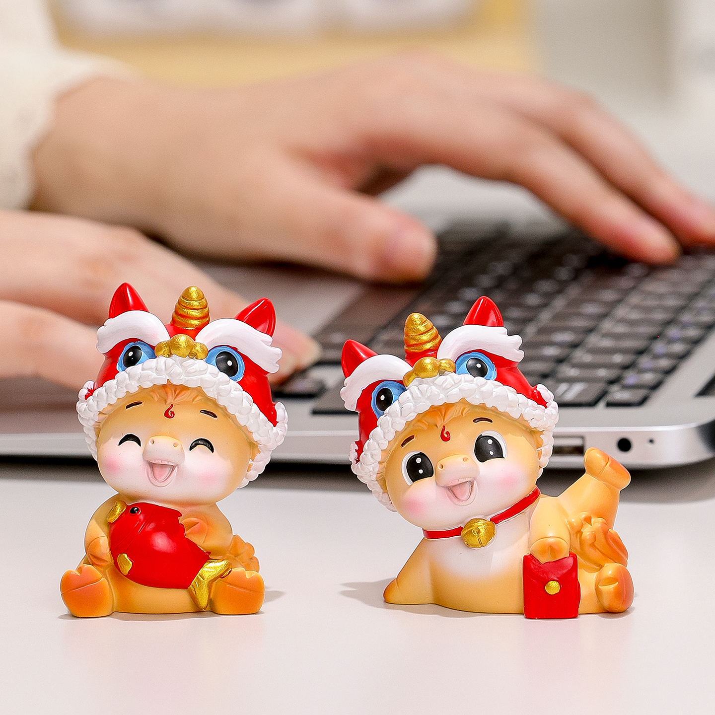 可爱国潮马桌面摆件2025年新款马年礼物女生办公室桌面工位装饰品