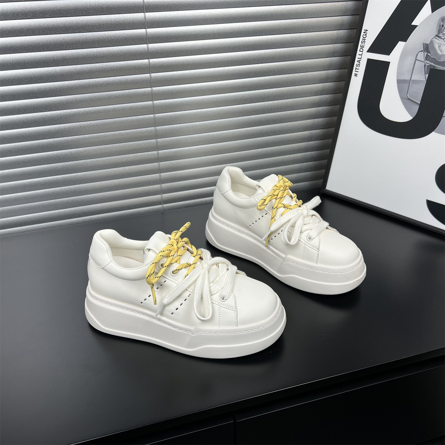 真皮厚底6cm小白鞋女2026春夏款双鞋带百搭松糕板鞋小个子休闲鞋