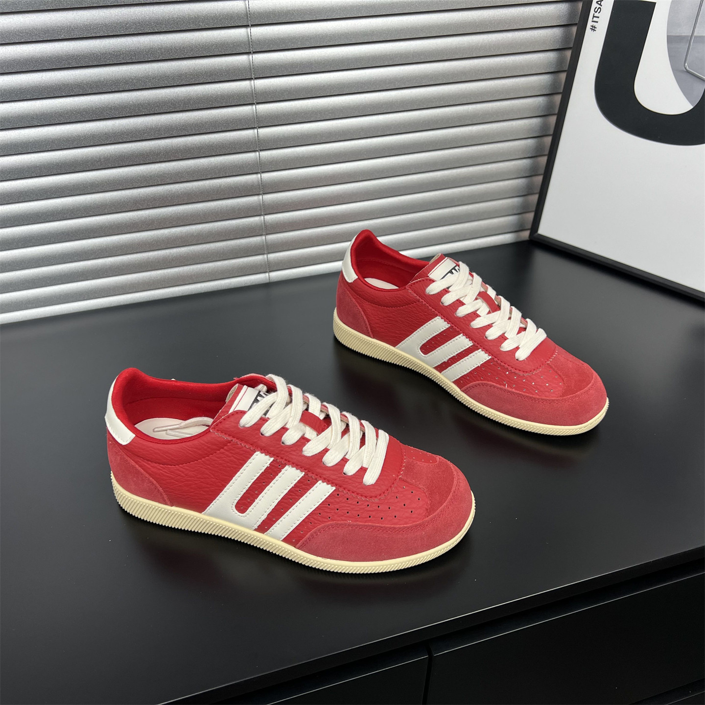 真皮软底德训鞋女板鞋2026年春季新款百搭显瘦拼色系带休闲运动鞋,女鞋,德训鞋,淘宝优惠券,粉丝福利购,淘宝优惠卷