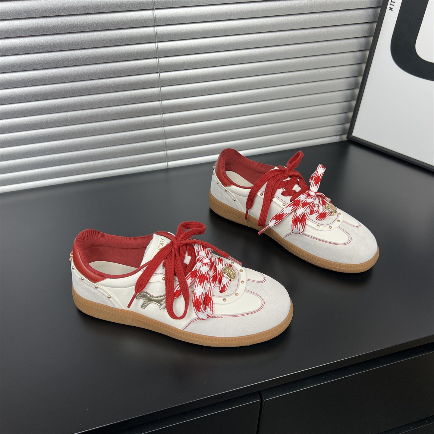 真皮拼色红色德训鞋女2026年春季新款百搭系带牛皮平底休闲板鞋,女鞋,休闲板鞋,淘宝优惠券,粉丝福利购,淘宝优惠卷