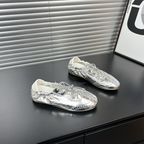 休闲鞋舒适不累脚运动板鞋