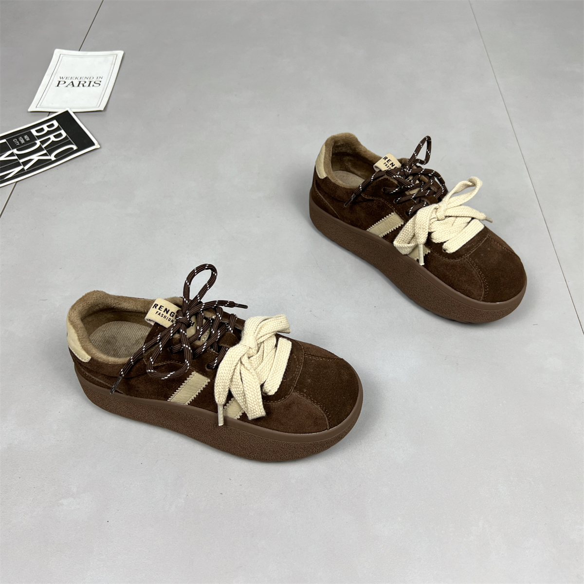 丑萌轻便休闲运动鞋潮酷摇摇鞋