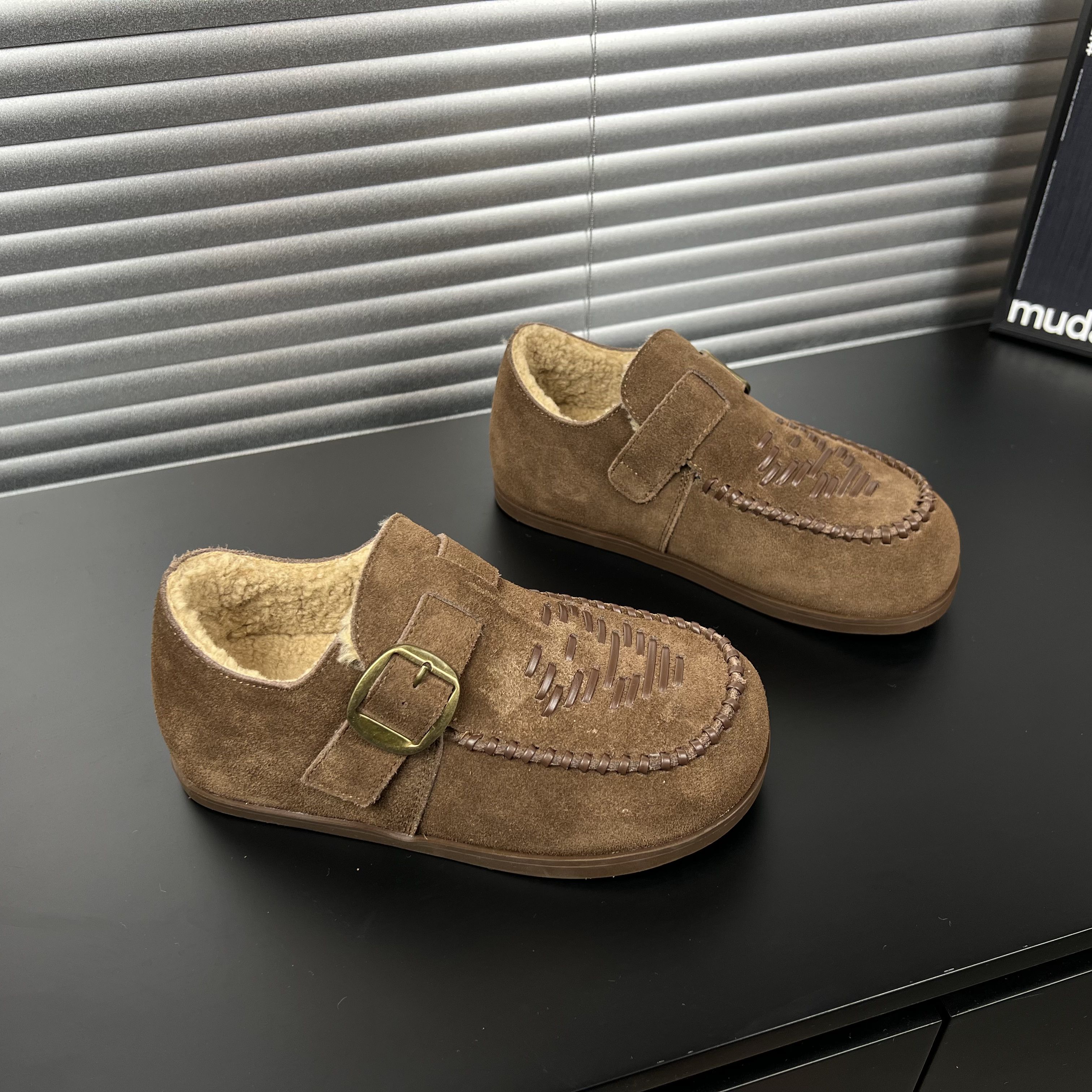 真皮加绒勃肯雪地靴女2025冬季