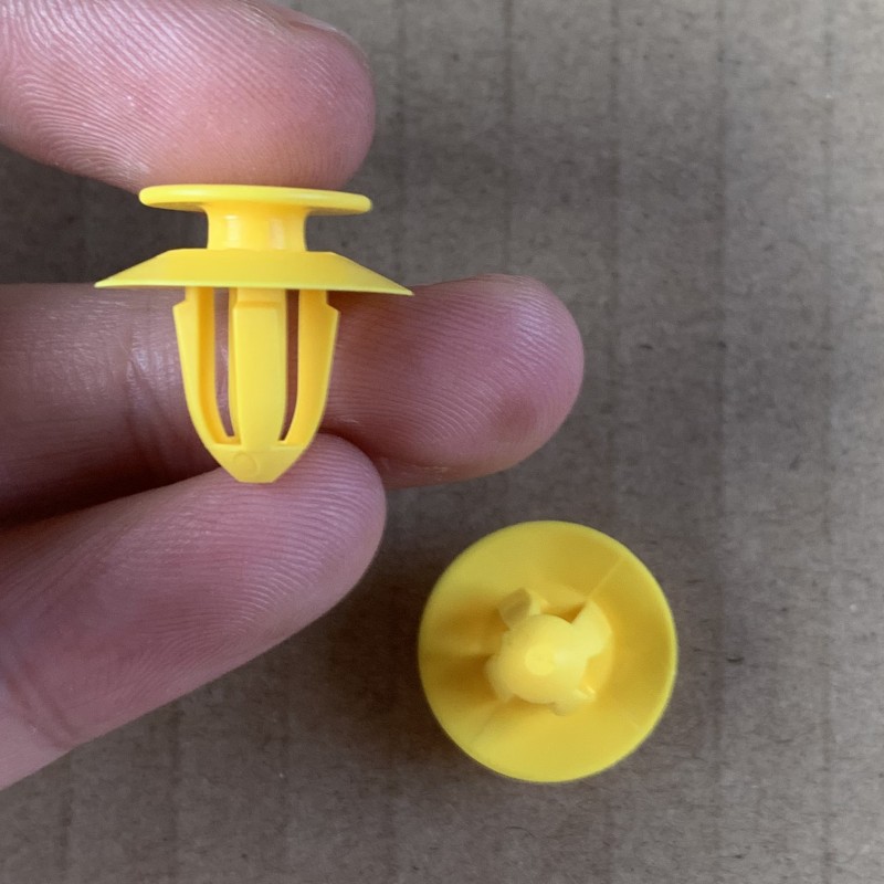 宝马1系3系7系后备箱内饰板卡扣