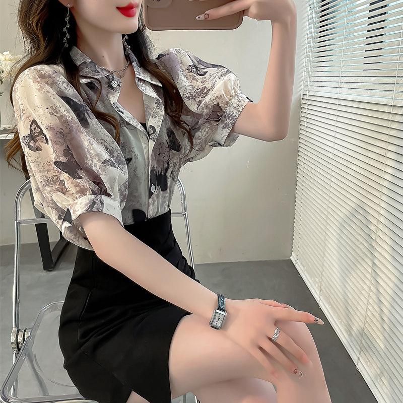 水墨蝴蝶印花设计感女式短袖衬衫气质显瘦夏款雪纺衬衣泡泡袖上衣