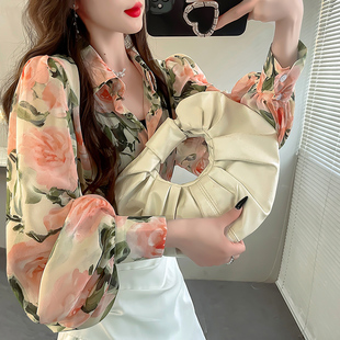 女设计感小众衬衣名媛显瘦翻领雪纺上衣春 衬衫 韩版 玫瑰印花灯笼袖