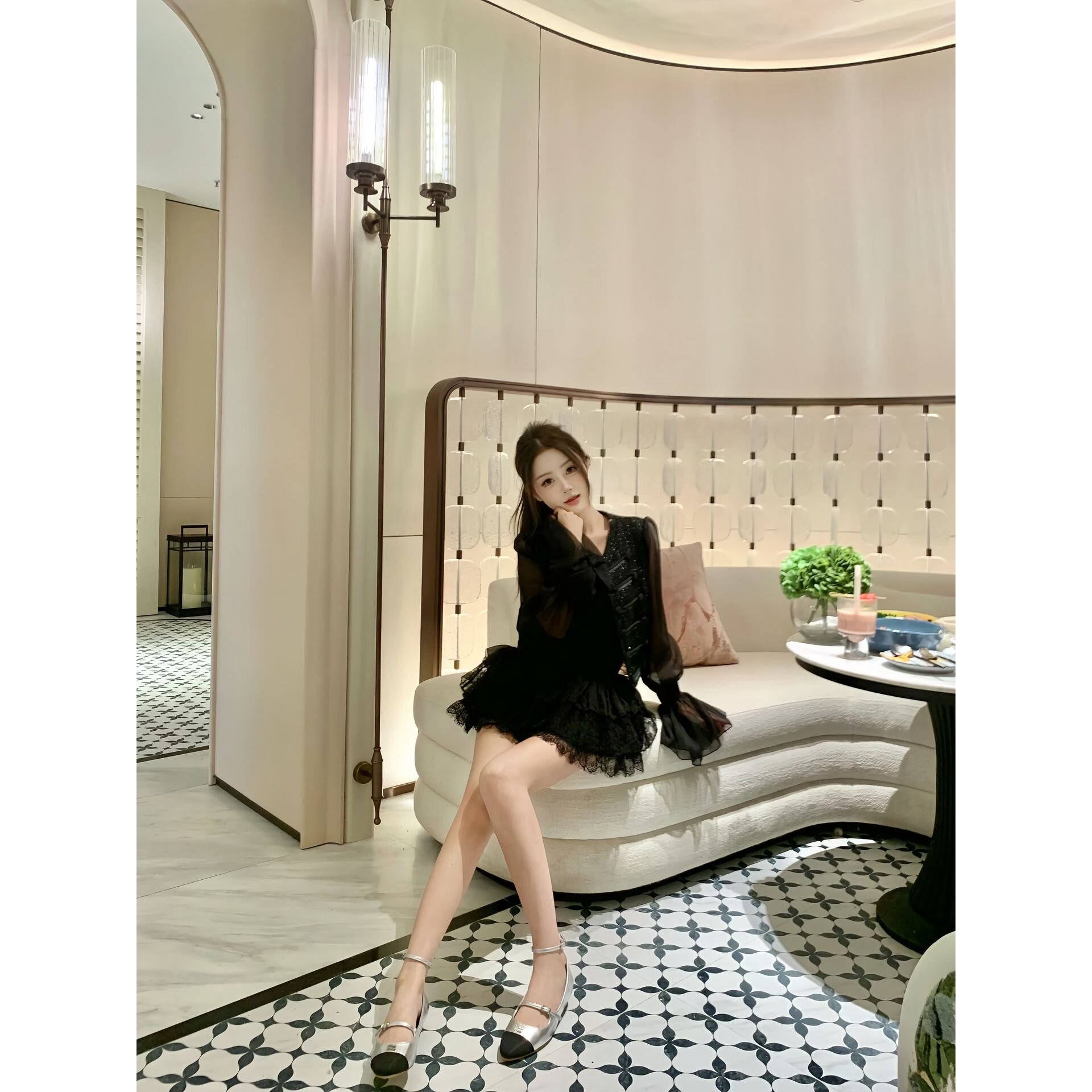 小香风秋冬款气质减龄甜美网纱长袖短款上衣高腰蓬蓬短裙减龄套装