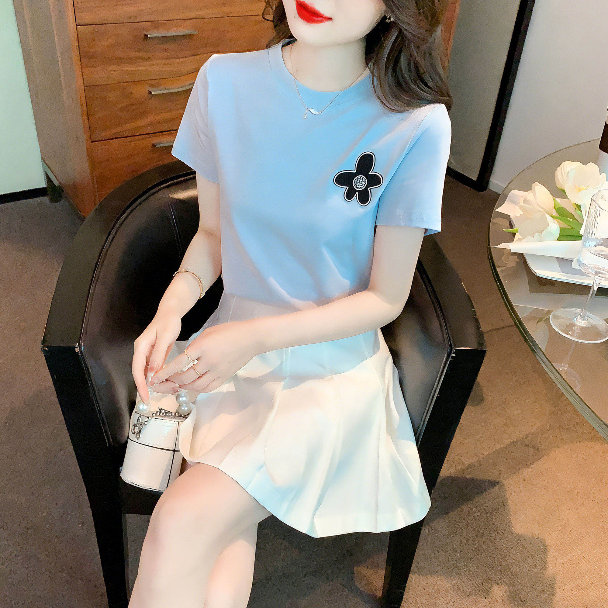 清新甜美风蓝色T恤配白色短裙夏装小个子显瘦套装美容院工作服装