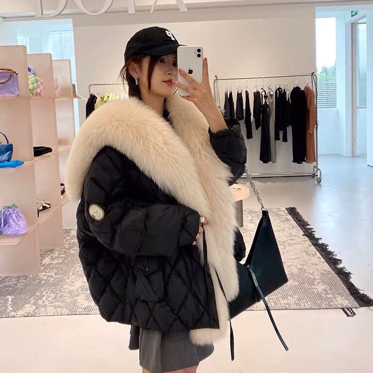 冬季新款羽绒服女款轻奢时尚仿狐狸毛领羽绒服女仿皮草外套保暖