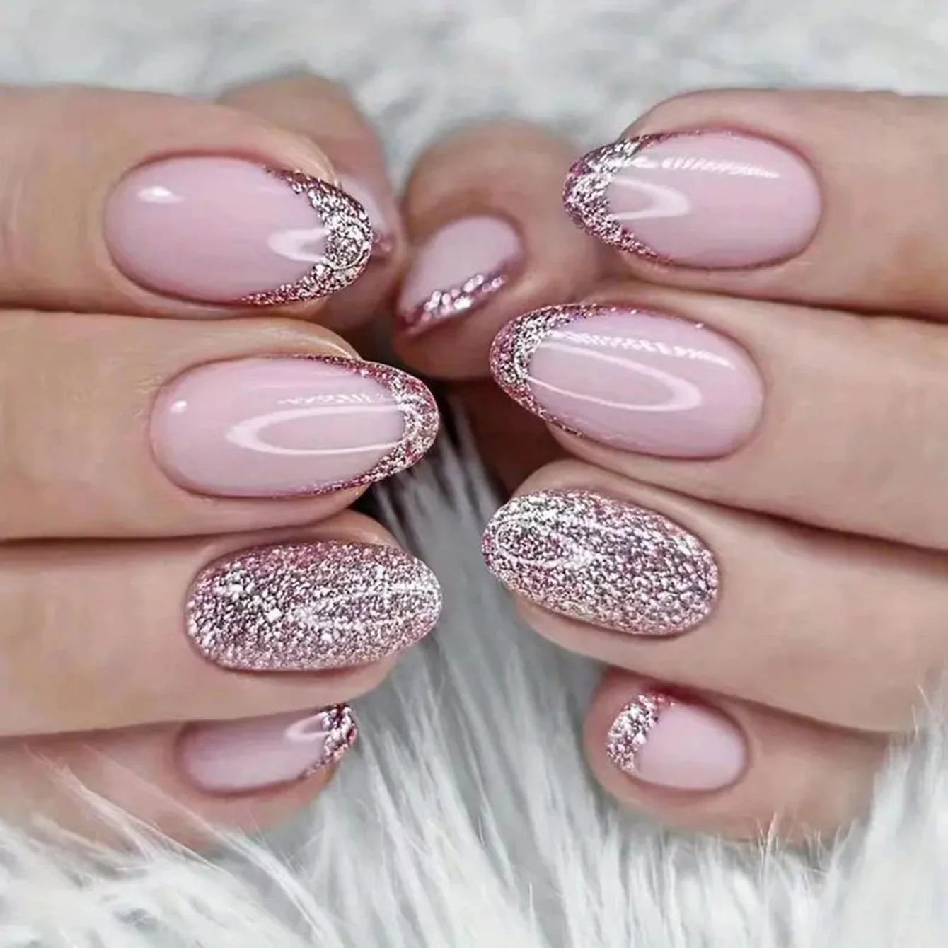 24PCS Pink Glitter French Press-On Nails Short Almond False