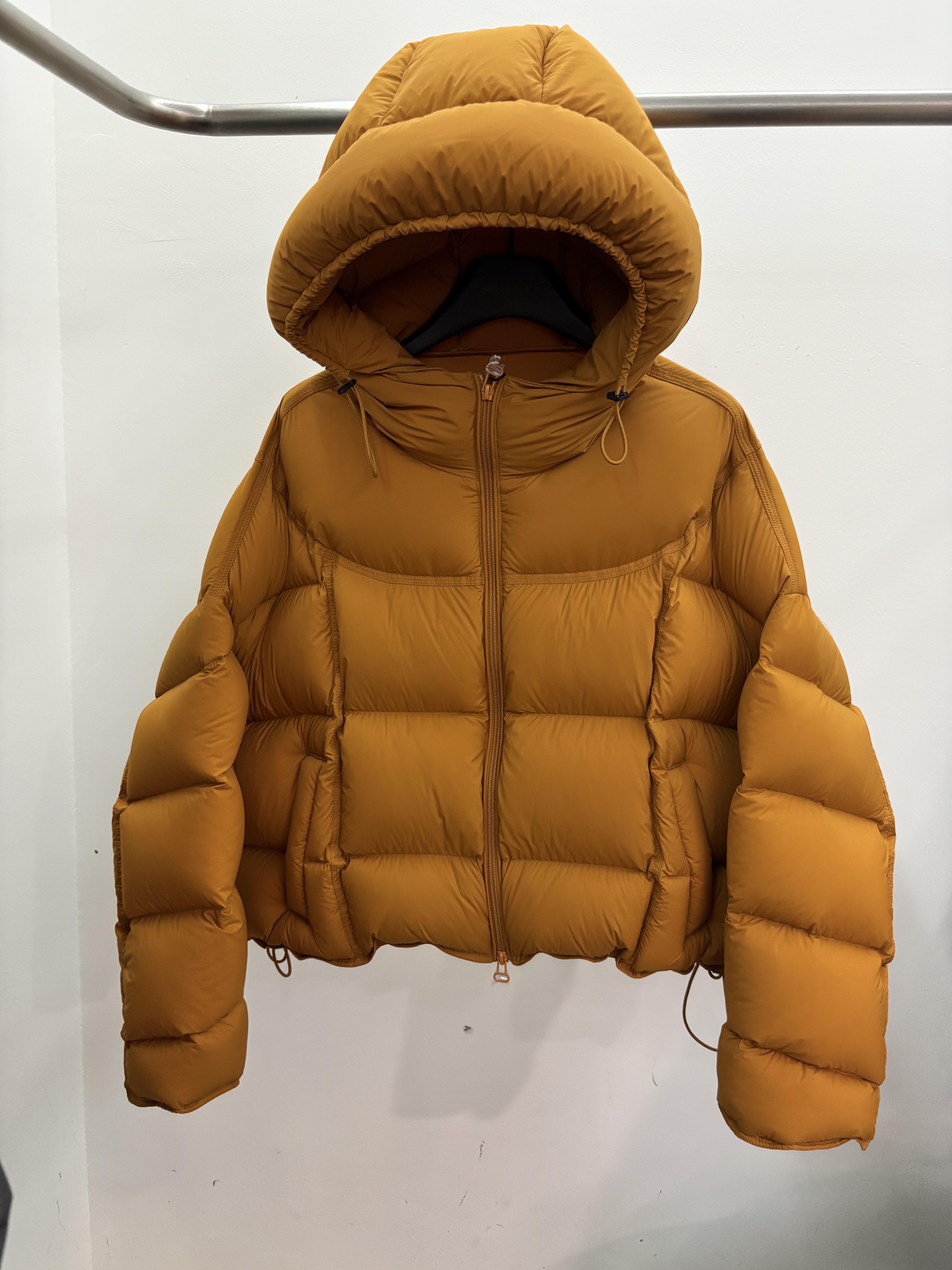 2025新款韩版时尚百搭宽松休闲连帽短款羽绒服